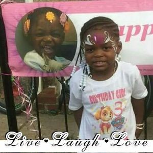 Meet your Posher, Aisha